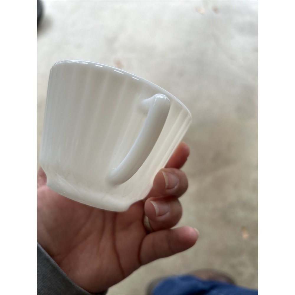 Vintage MacBeth-Evans Monax Petalware White Milk Glass 3 Piece set - Picture 15 of 16